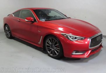2017 INFINITI Q60 Red Sport 400