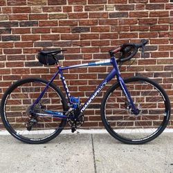 DIAMONDBACK GRAVEL BIKE! (56cm)