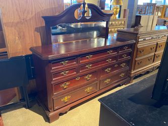 BASSETT Rich Tone 10-Drawer Doublewide Dresser w/ Mirror