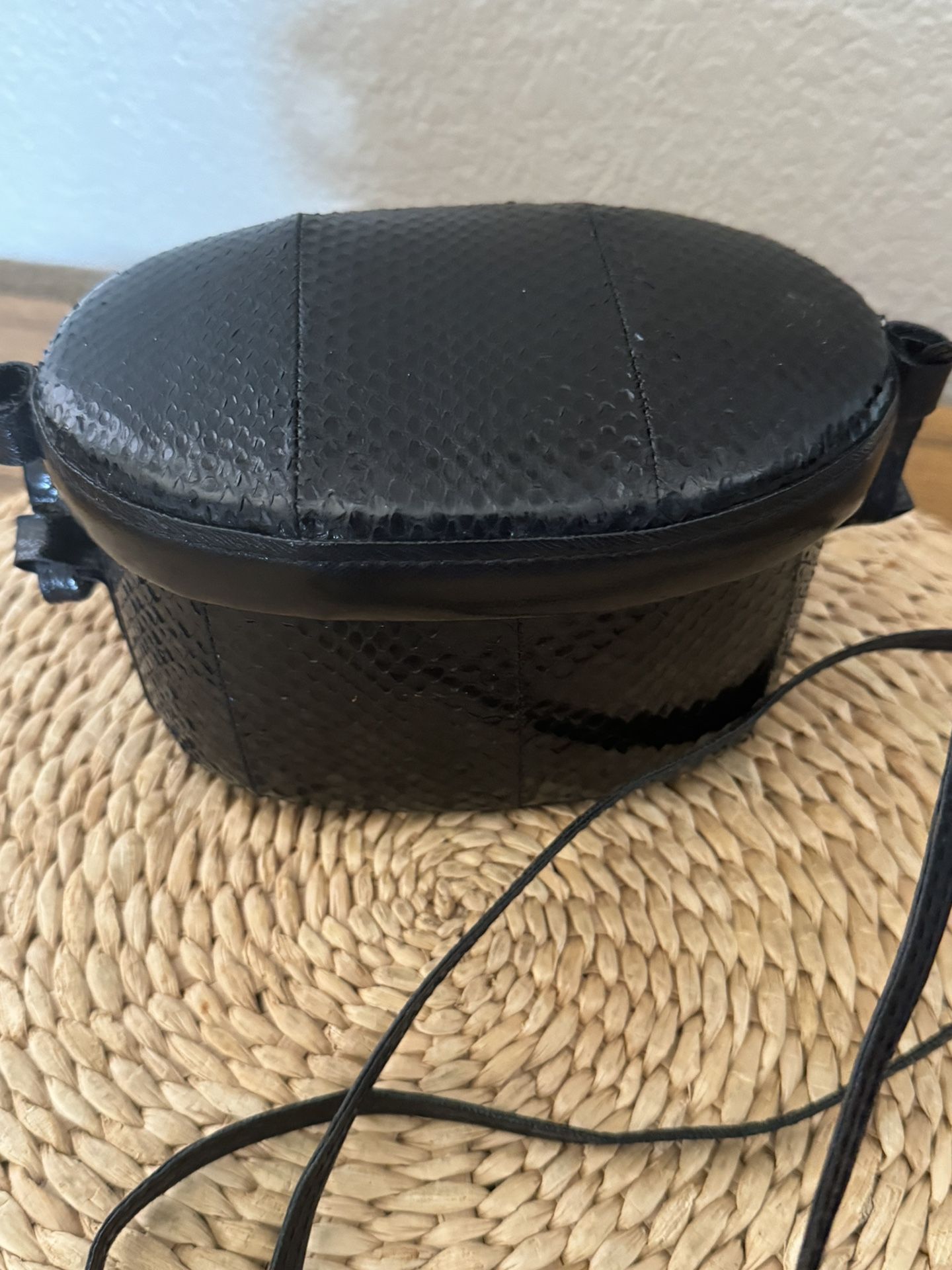 Women’s Black Textured Semi-circle Crossbody Purse