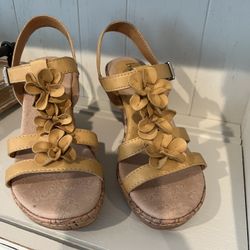 Women’s Wedge Sandals
