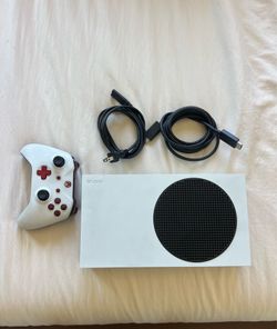 Xbox Series S 500GB with controller
