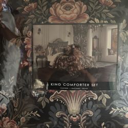 J.Queen King Conforter Set (Brand New)