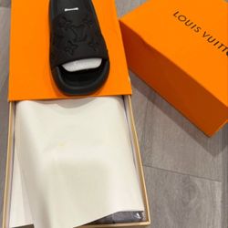 LV Men Slide Size 44
