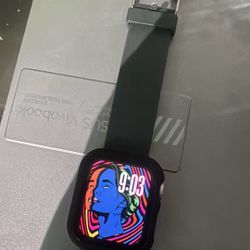 Apple Watch SE 2/ Comes With Charger
