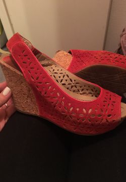 Wedges Kenneth kole size 6 color orange