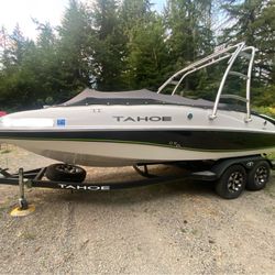 2018 Tahoe 215xi deck 215xi