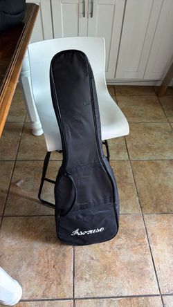 Electric Guitar with Gig Bag and strap Firm $70