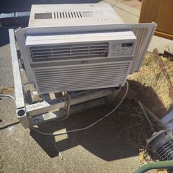 LG Air Conditioner 