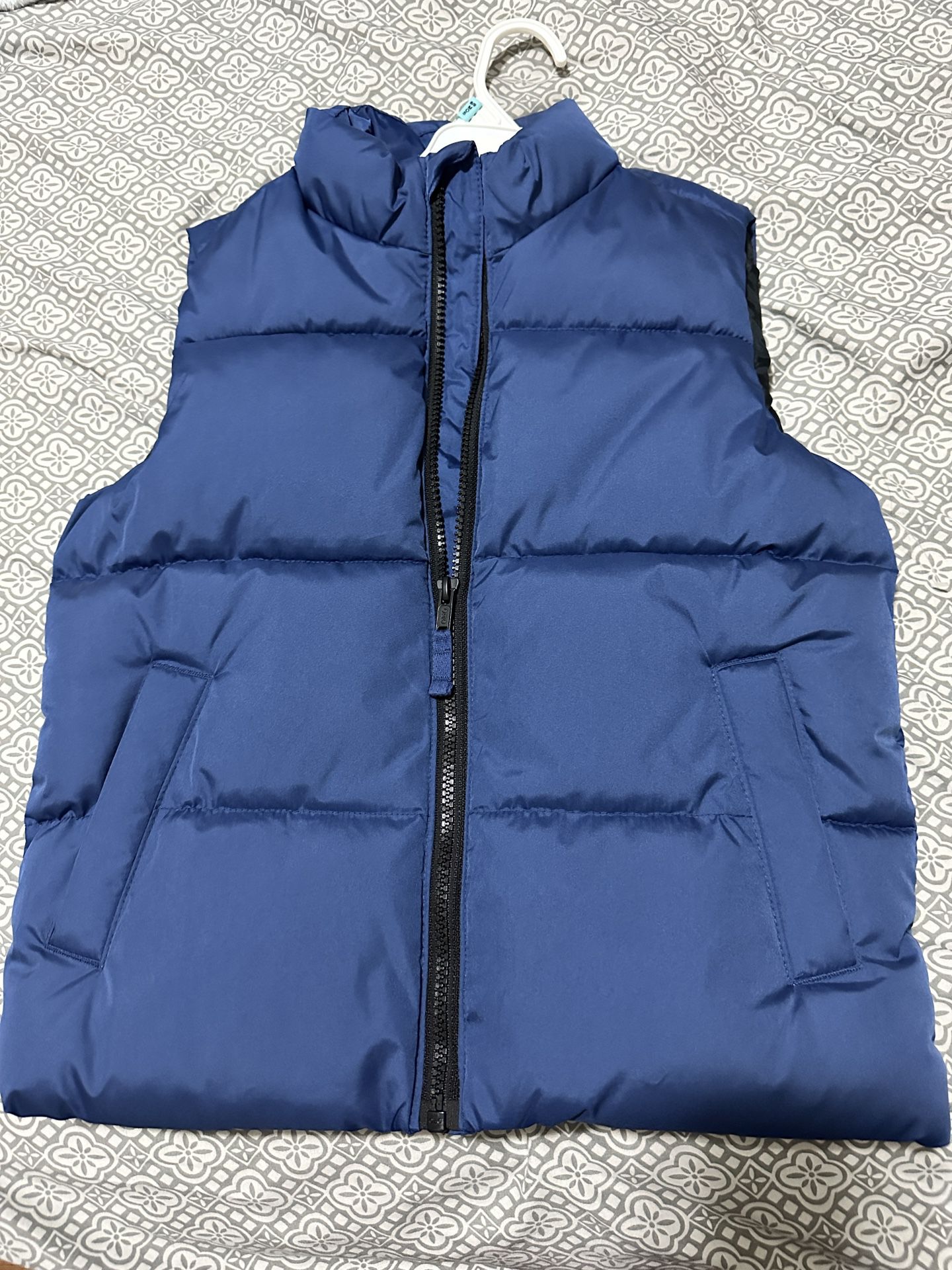 Puffer Vest, Old Navy Size 6-7 Boys