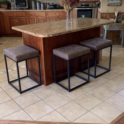 3 Bar Stools 