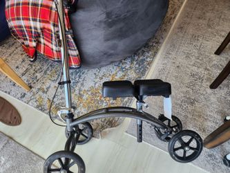 Knee scooter