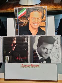 LUIS MIGUEL 3 CDS USADOS EN EXC COND CAJA ABIERTA