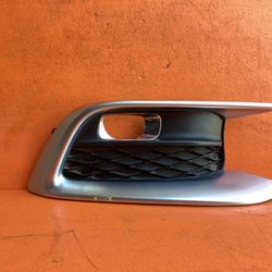 2016 2017 2018 2019 Infiniti QX60 Right Fog Light Cover Side OEM 62256-9NC0A