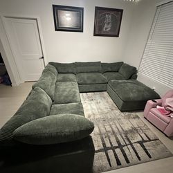 Sectional couch