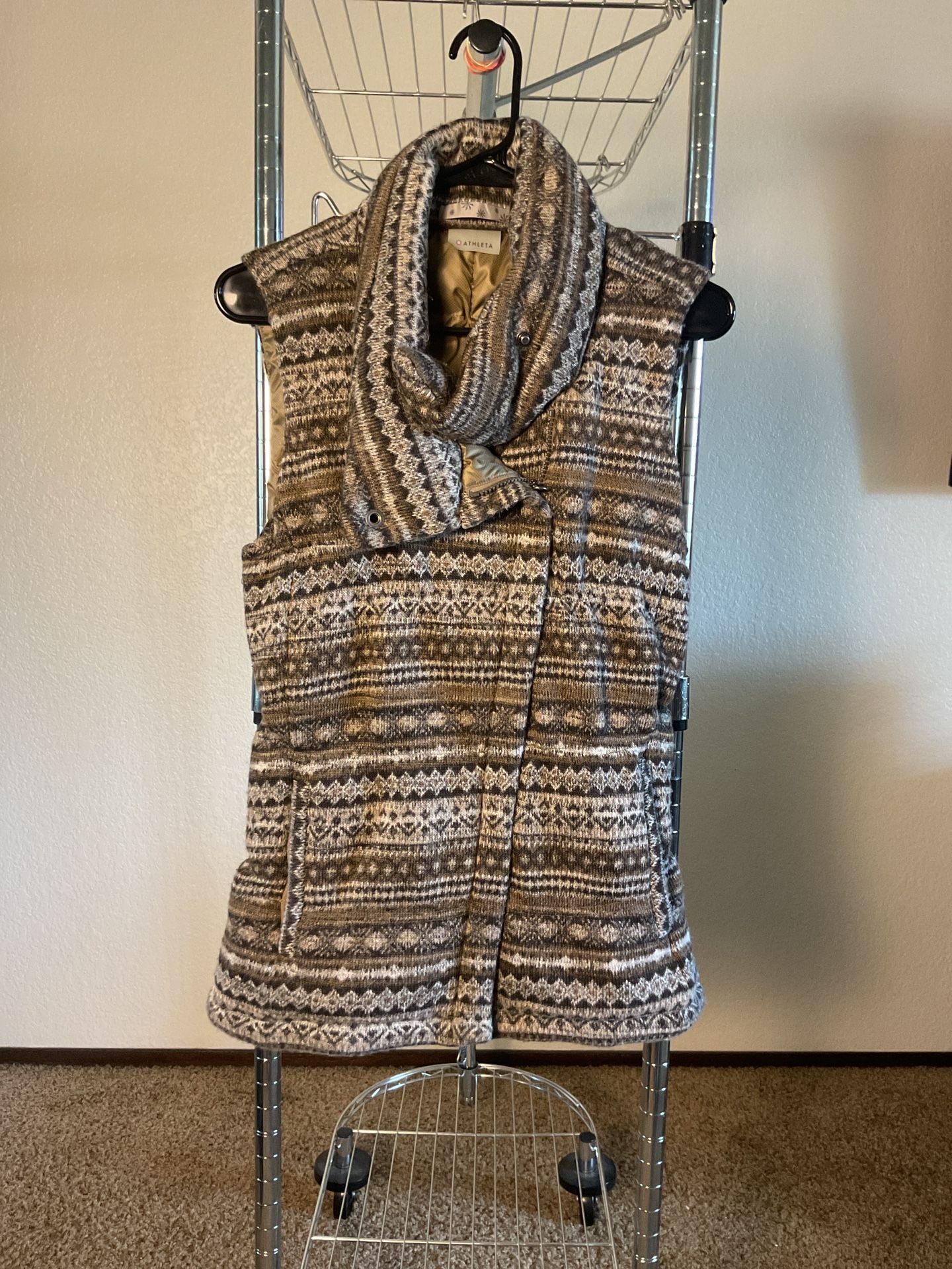 Athleta Women’s Down Sweater Vest Fair Isle Taupe Brown Goose Down Size M
