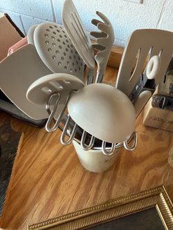 Kitchen utensils