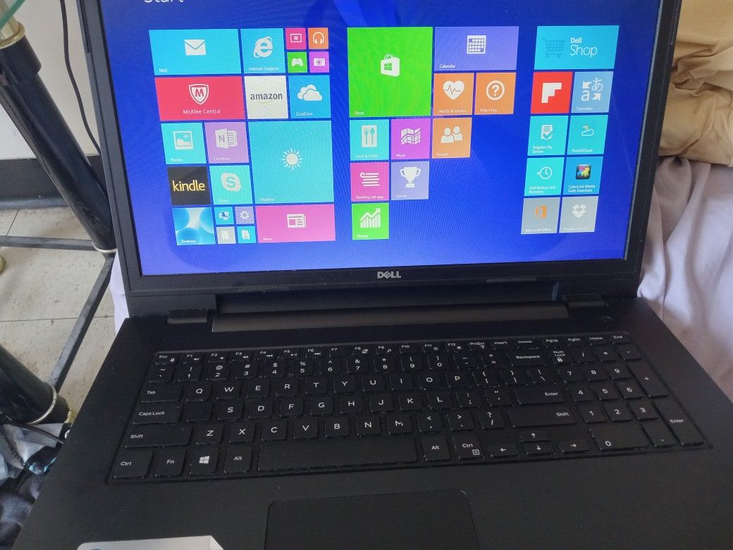 Dell Inspirion 17 Laptop