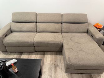 Gray Fabric Sectional Sofa with Chaise
