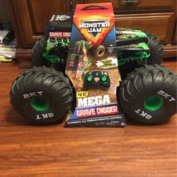 Monster Jam MEGA GRAVE DIGGER r/c 