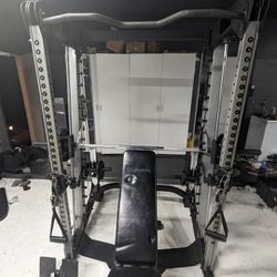 Perfect Condition. Functional Trainer, - Smith Machine- Belt Squat - Power Cage 