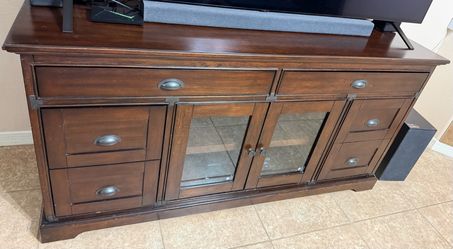 TV stand 65 in