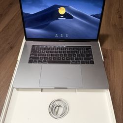 2017 MacBook Pro 15 Inch Excellent Condition