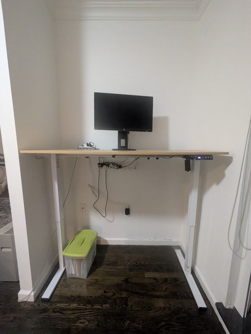 Adjustable Standing Desk