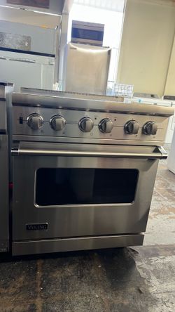 VIKING 30”WIDE ELECTRIC 220V RANGE STOVE
