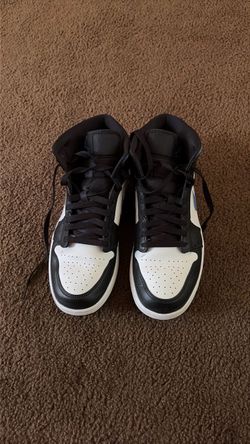 Men’s size 10 Jordan 1 mid