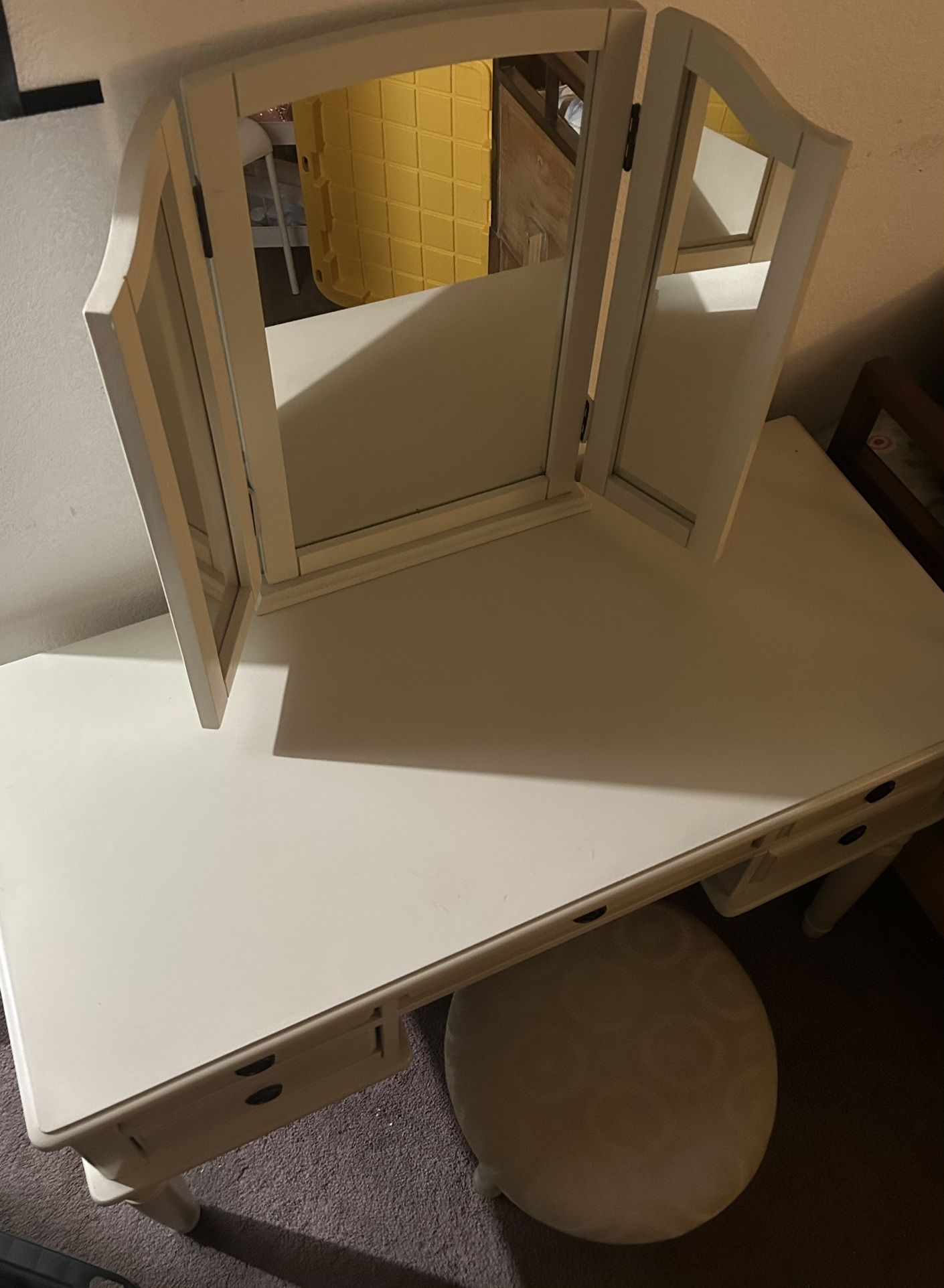 3 Piece Antique Off White Vanity Set with Mirror and Stool