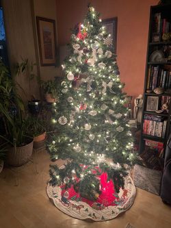6 ft. Pre-Lit Incandescent Fir Artificial Christmas Tree with 450 Warm White Lights