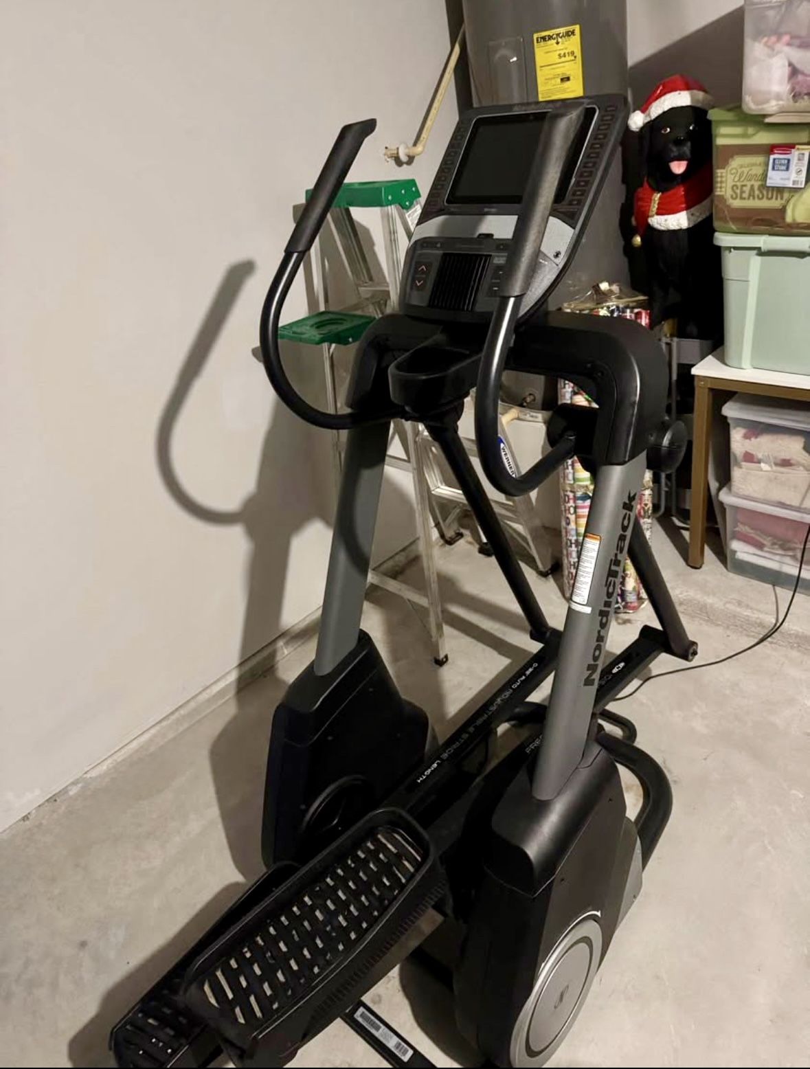 NordicTrack FS10i FreeStride Trainer – Excellent Condition 