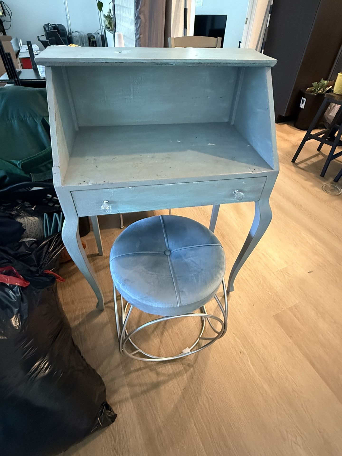 Makeup Desk And stool