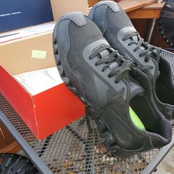 Mens REEBOK athletic Work Shoes