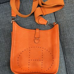 Hermès - Hermes Orange  Leather Evelyne Bag 