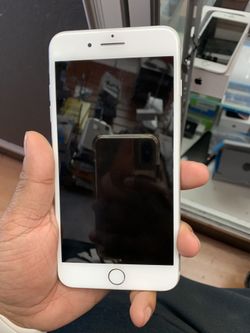 iPhone 7 Plus 32gb Unlocked silver mint