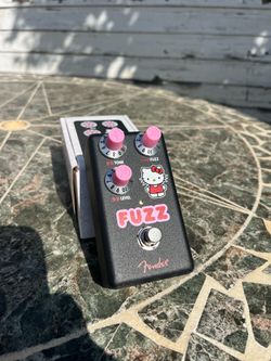 Fender Hello Kitty Fuzz Pedal
