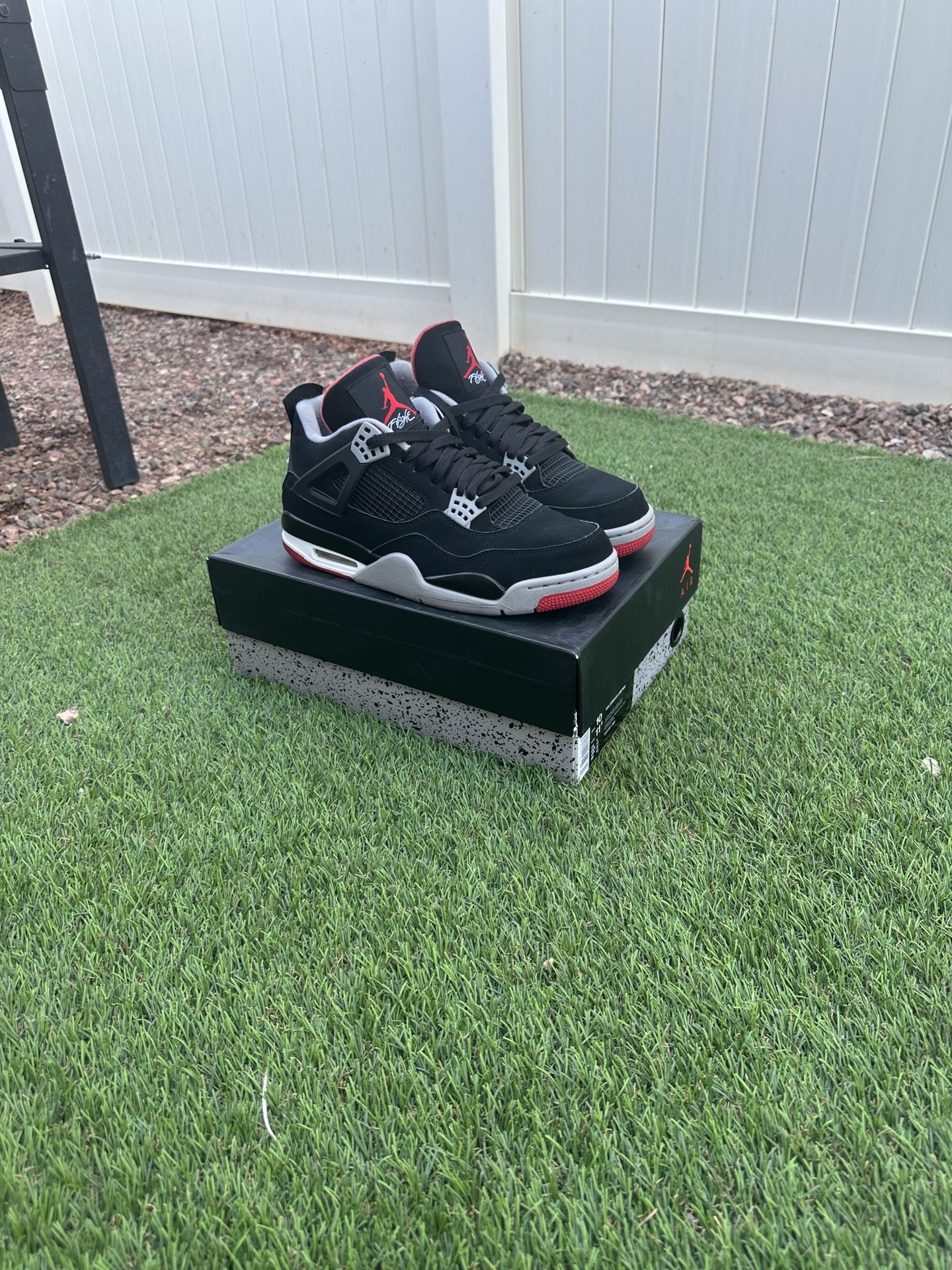 2019 Jordan 4 Retro Bred 