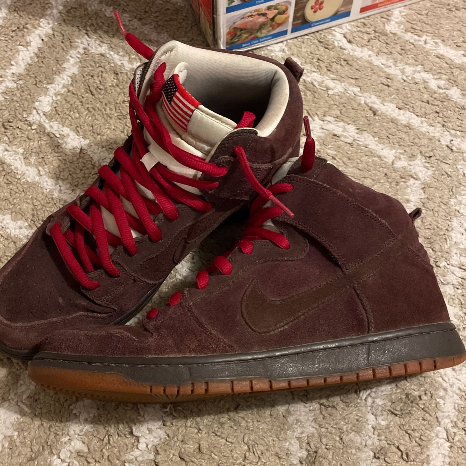 Budweiser Nike Sb Dunk High for Sale in Renton WA OfferUp