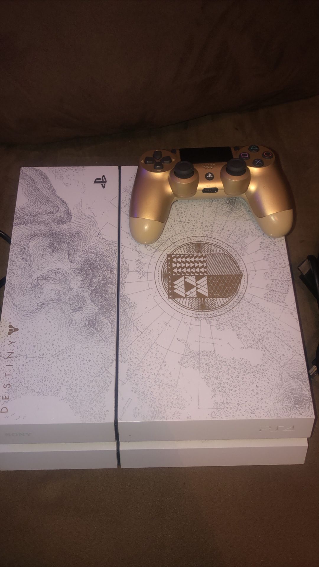 Limited addition ps4!!! Good condition comes with gold controller.