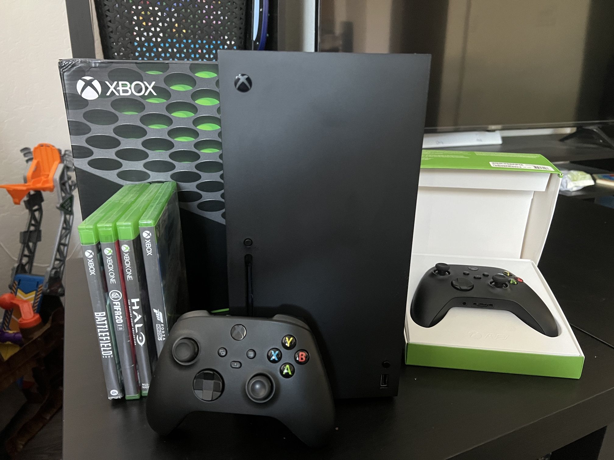 Xbox Series X 1 TB SSD Bundle