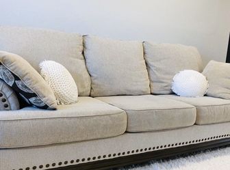 Sofa- Great condition L 100 X W 41 X H 40