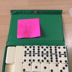 Dominos set