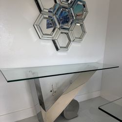 Mirror & Table 