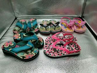 2 New, 3 Used Pairs Of Flip Flops