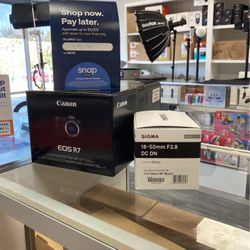 Canon R7 W/Sigma RF 18-50mm F2.8 