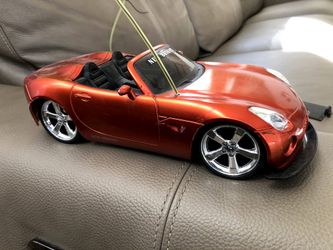 Vintage NEW BRIGHT 2006 PONTIAC SOLSTICE RC CAR WITH REMOTE