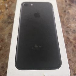 Iphone 7 Unlocked (Read Description)