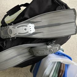 Scuba gear and storage bag swim fins dive fins, $20 for everything